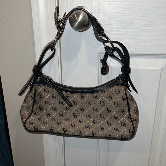 Dooney and Bourke Purse - Picture 1 of 6